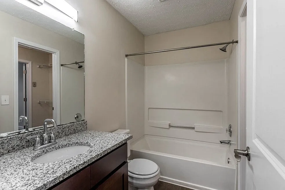Bayside Apartment Homes – photo 4