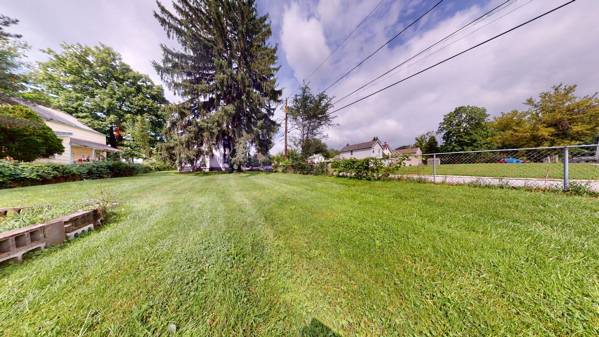 528 Johns Ave – photo 3