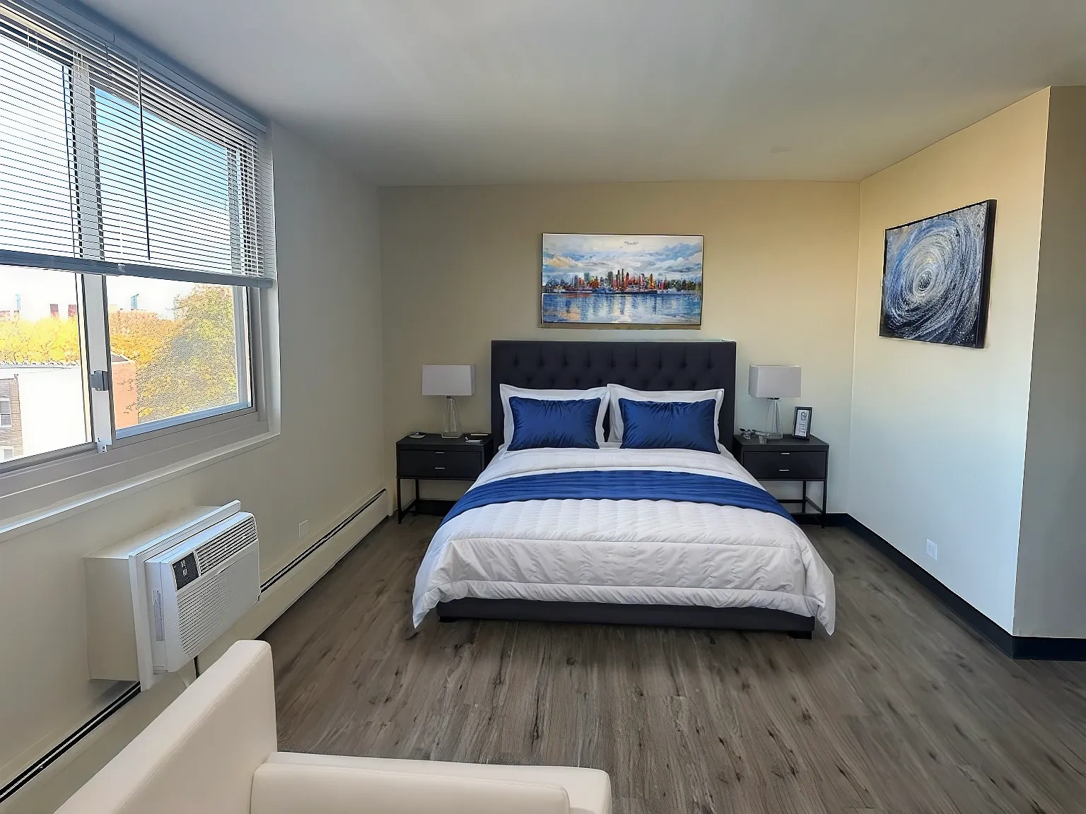 Hyde Park West Apartments & Townhomes – photo 5