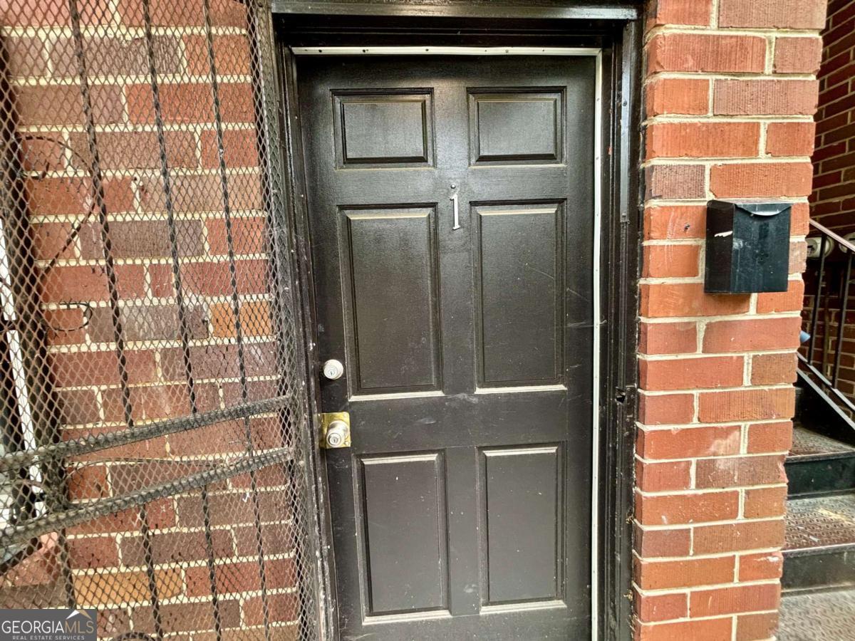 1048 Washington St SW unit #1 – photo 2