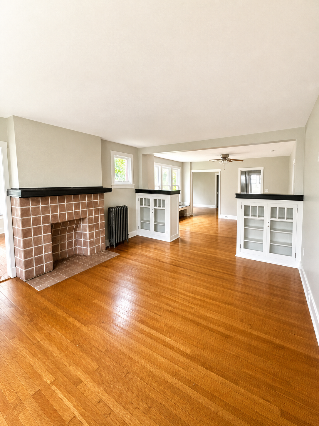 1048 East End Ave – photo 1