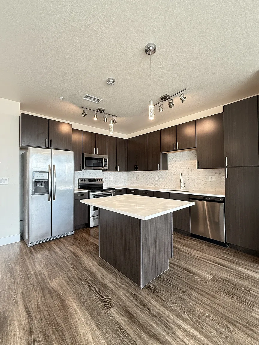 High Line Pointe – Floor plan