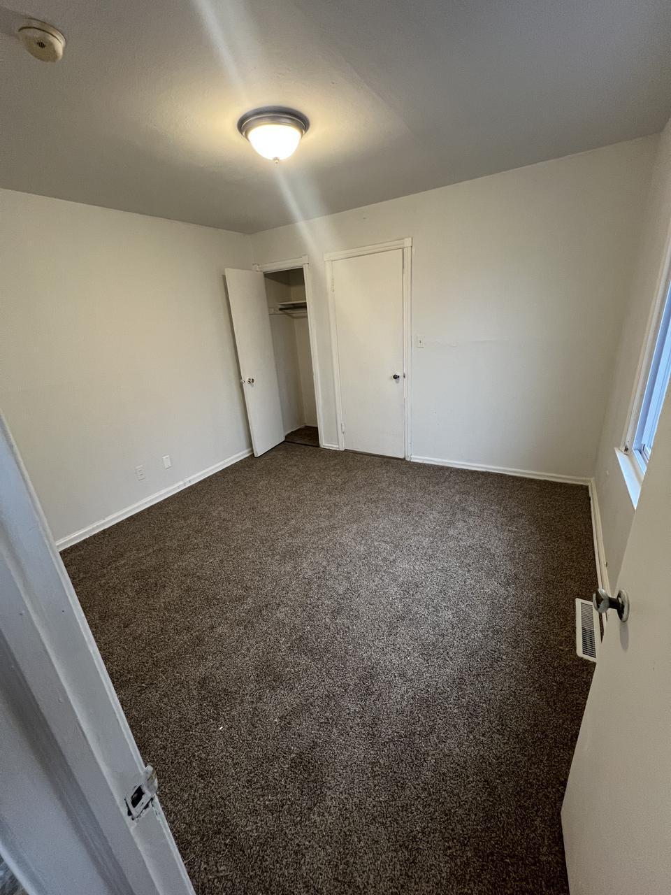 16012 Puritas Ave – photo 4