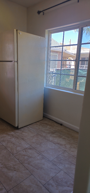 3871 Superba St – photo 5