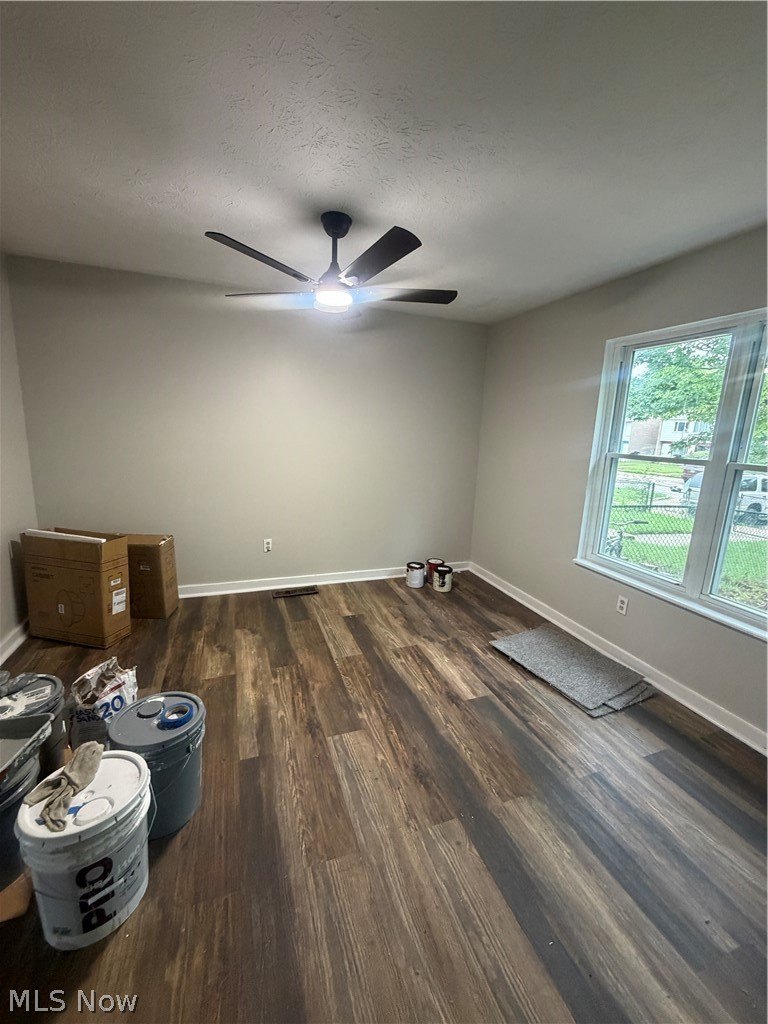 9409 Manor Ave – photo 4