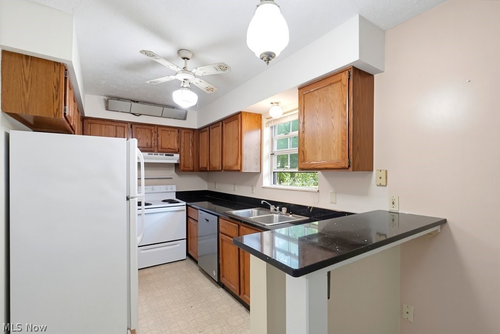 6257 3rd Ave – photo 2