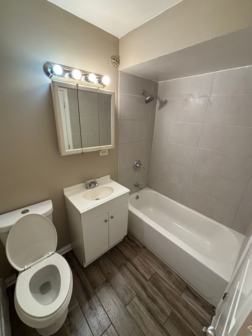 12510 Lincoln St unit 14 – photo 3