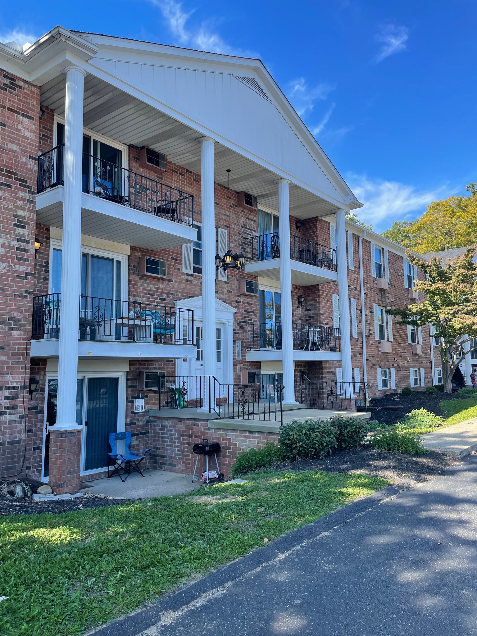 201 Rose Ln St SW unit 205 – photo 1