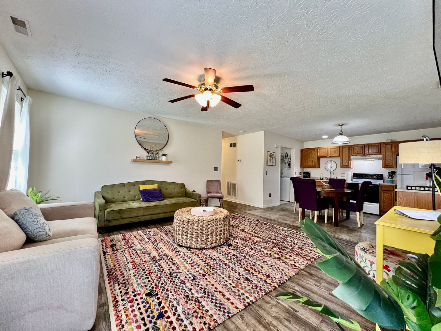 242 Overbrook Ct – photo 2