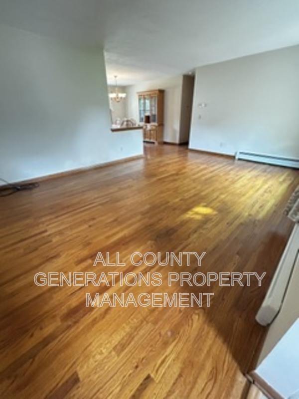 2281 Weymouth Rd – photo 5