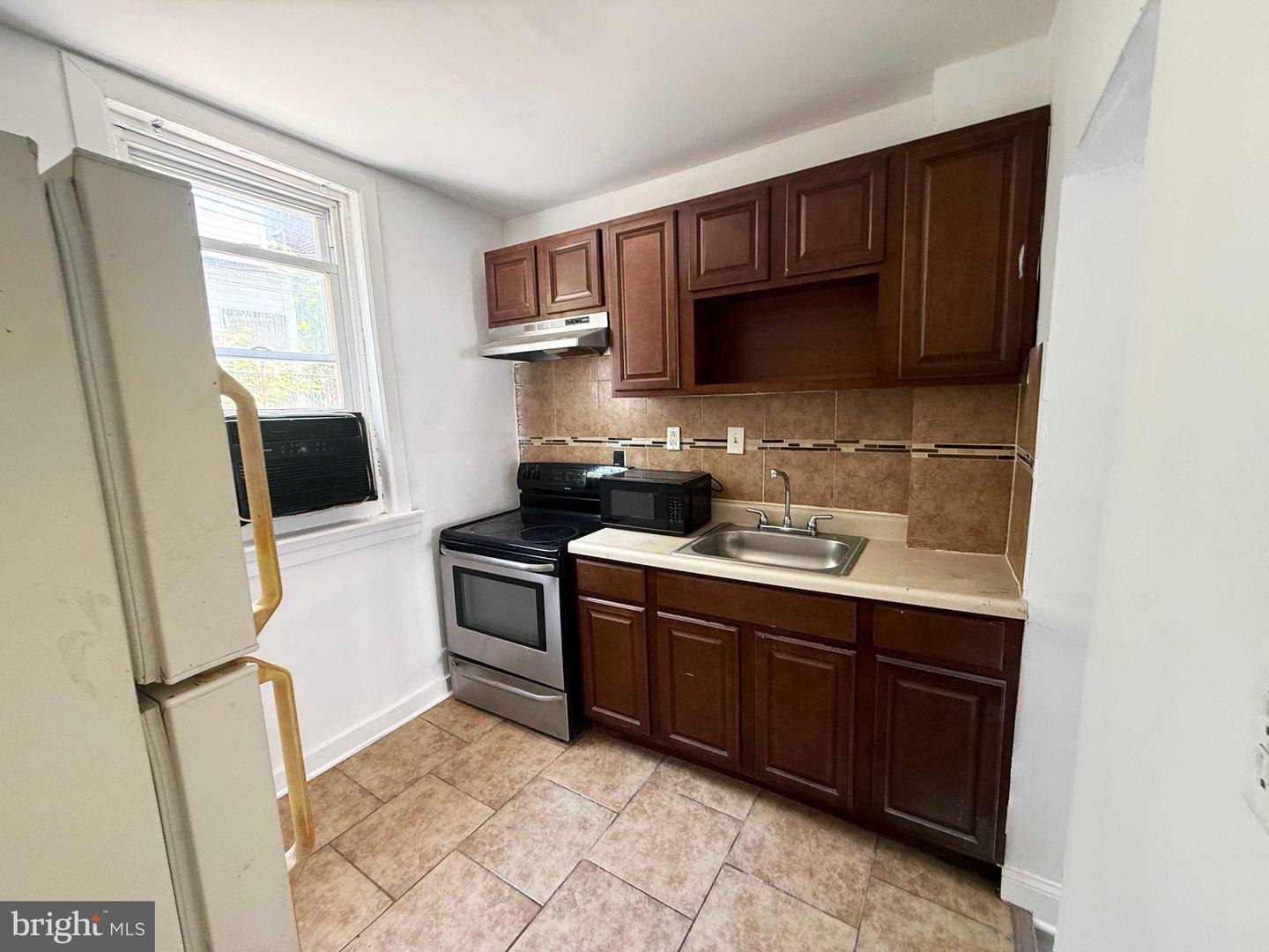 3417 Hartville St – photo 4