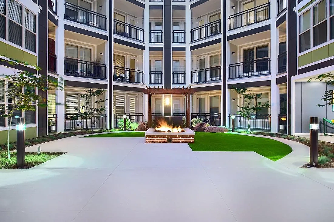 The Vue at Creve Coeur Apartments – photo 5