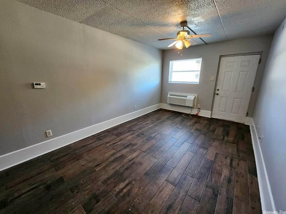 9700 Baseline Rd unit 7 – photo 3