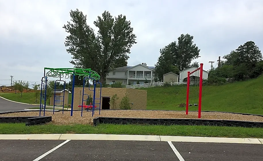 Broad Way Apartments – photo 5