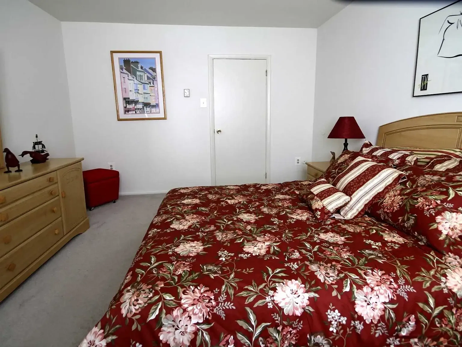University Park Apartments – photo 5
