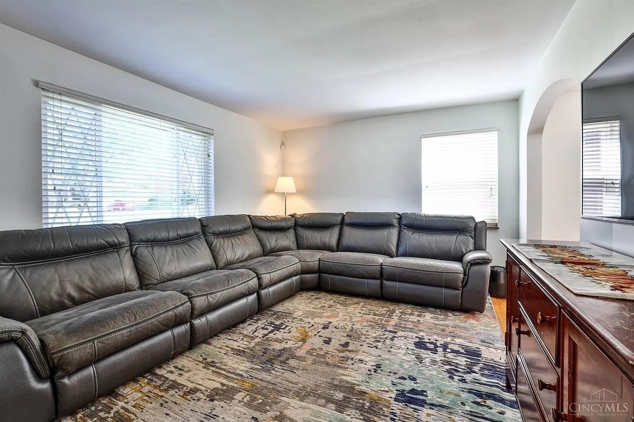 3805 Meadowlark Ln – photo 5