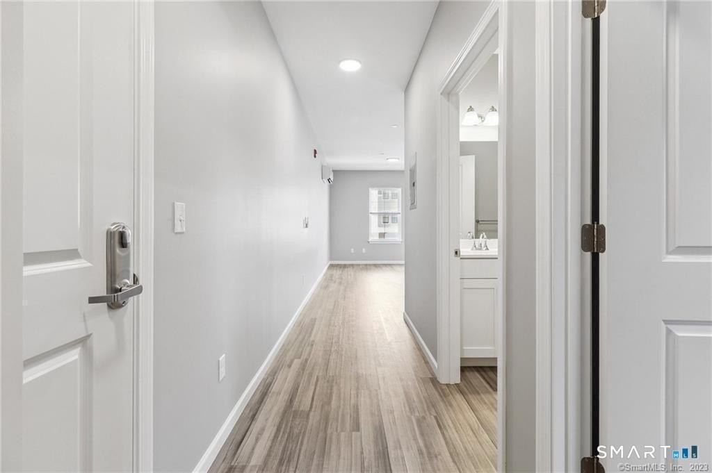 10 Steele Blvd #203 – photo 3
