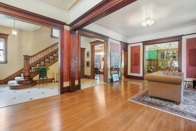 1036 W Garfield Blvd – photo 4