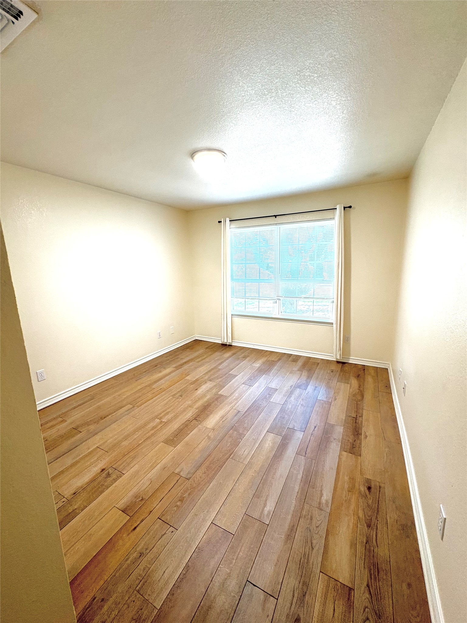 211 Fox Crossing – photo 5
