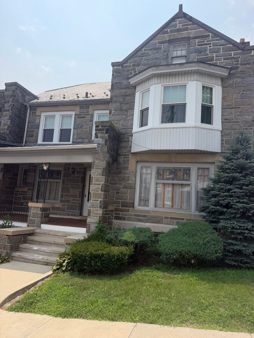 12 N Church St – photo 1