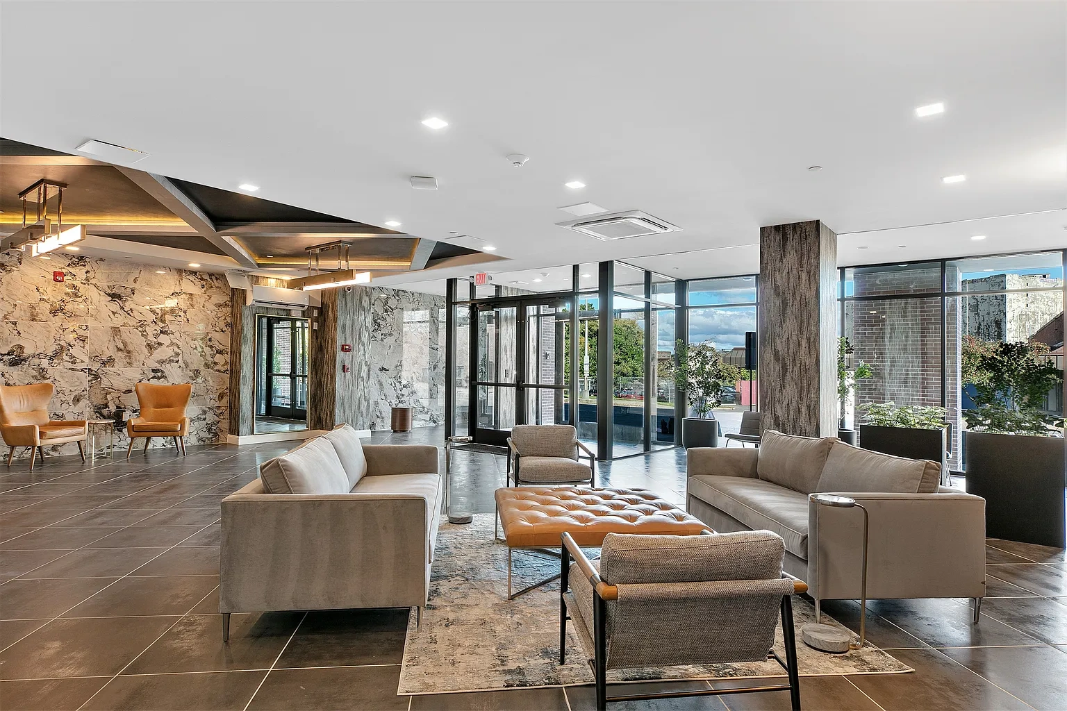 760 Broadway – photo 2