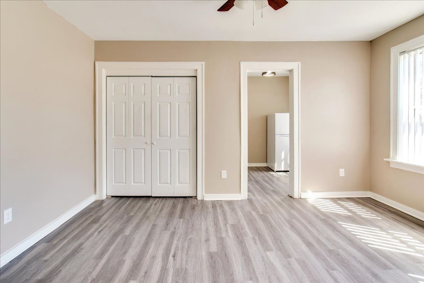 574 W Huron St – photo 5