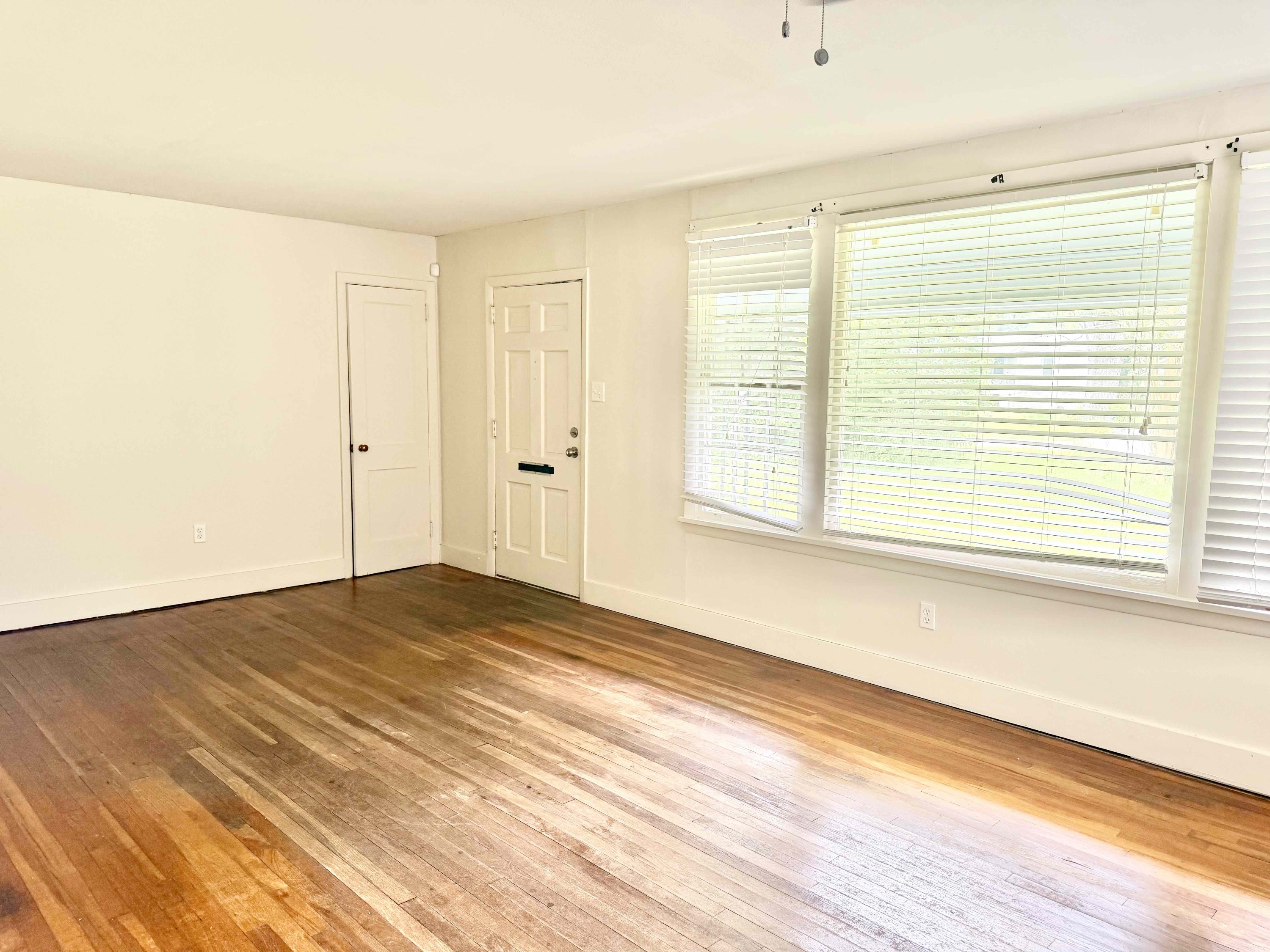 10363 White Oak Dr – photo 3