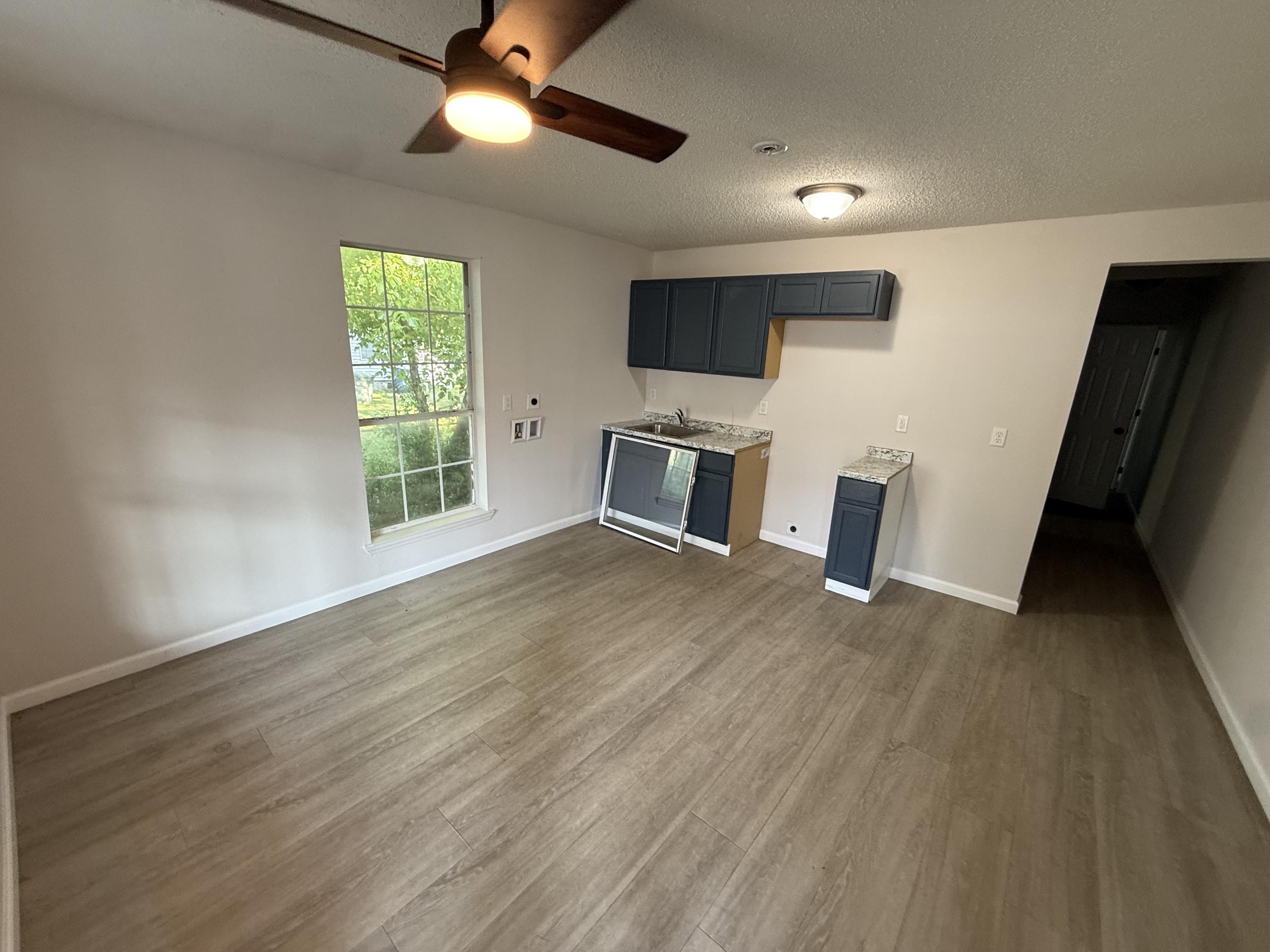 1707 E 50th St unit B – photo 3