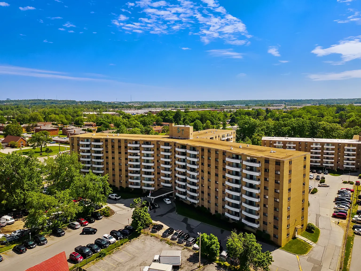 Southgate Towers – photo 3