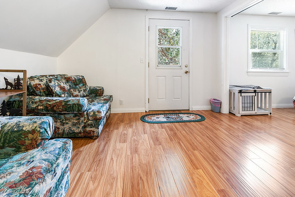 2726 View Dr unit Main House – photo 2