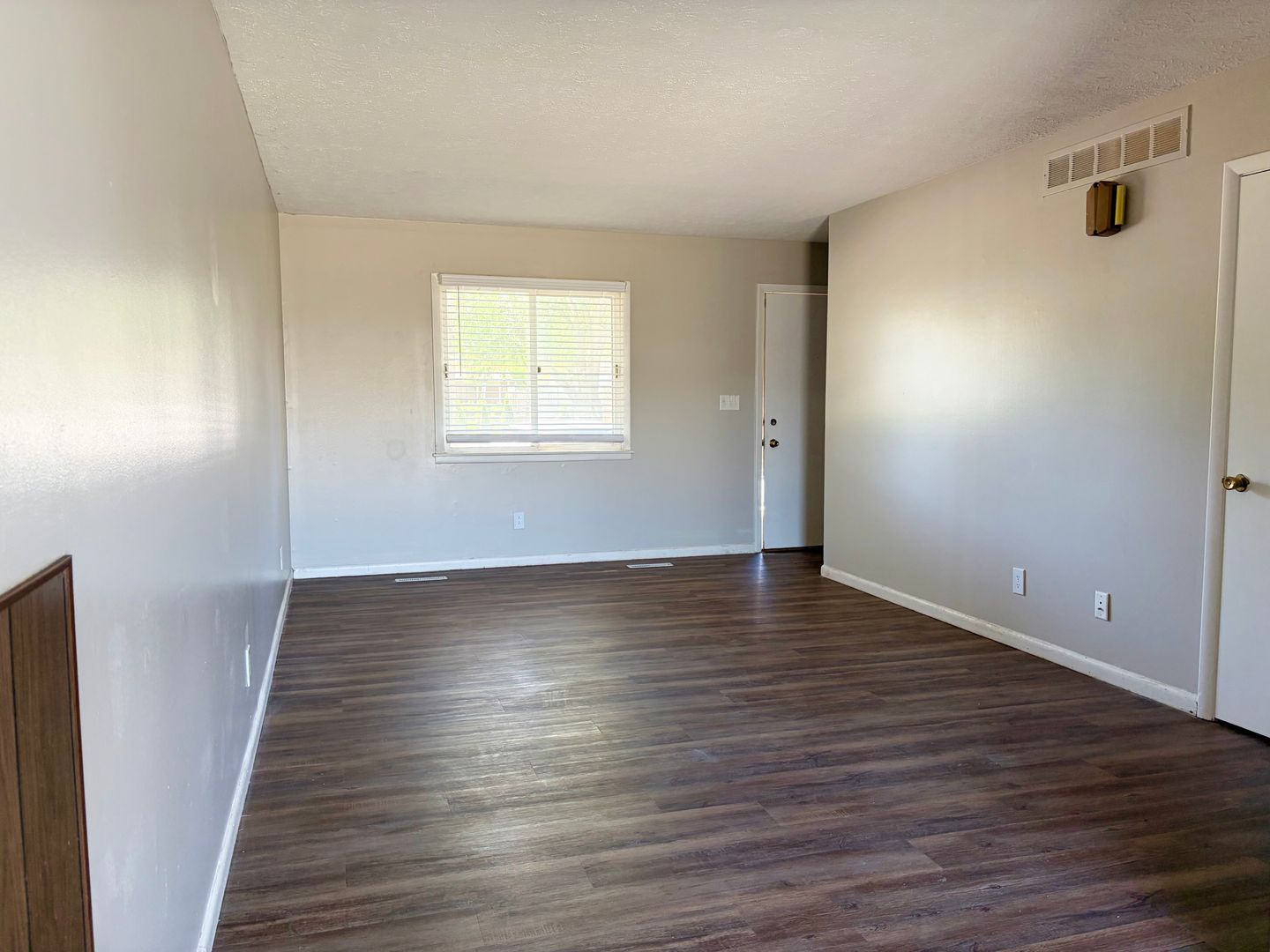 1620 Bryan St unit D – photo 2