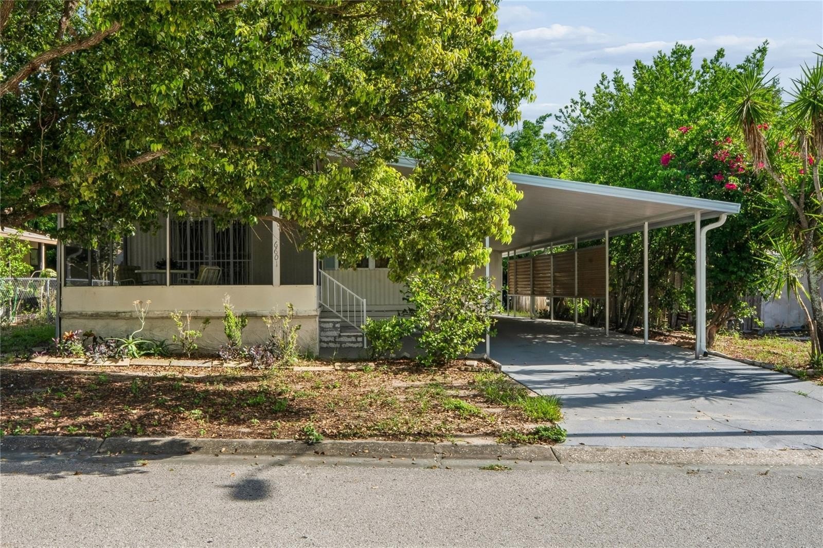 6601 Sutherland Ave – photo 1