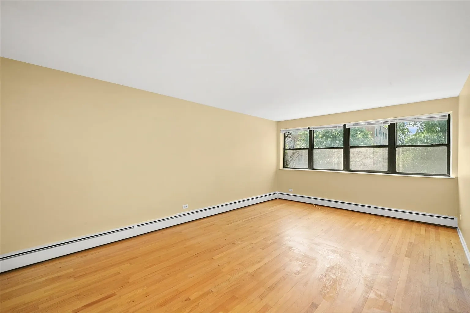 7801 S South Shore Dr – photo 2