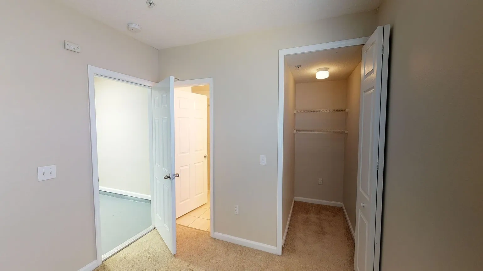 Town Park Villas – photo 1