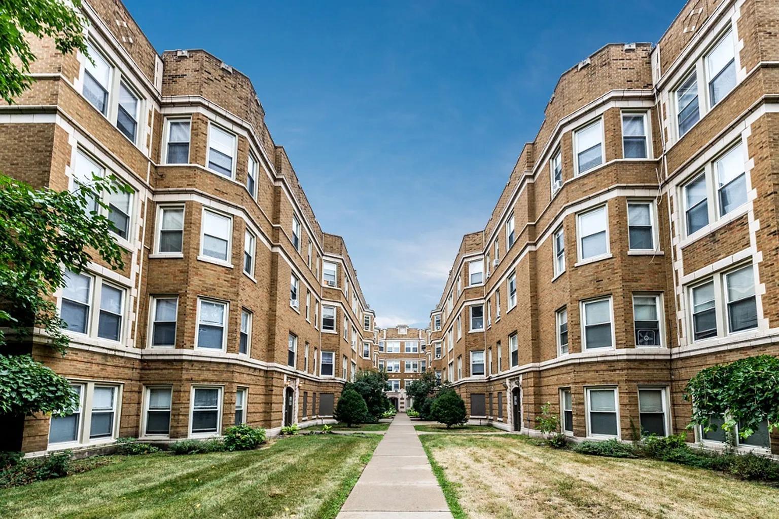 4720 S Drexel – photo 2
