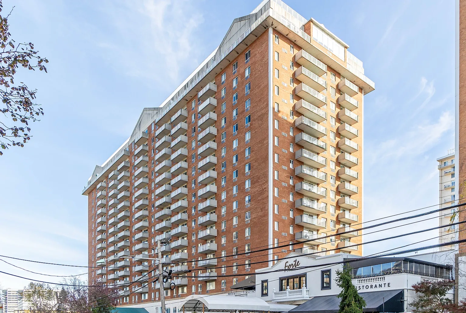 Excelsior II Apartments – photo 3