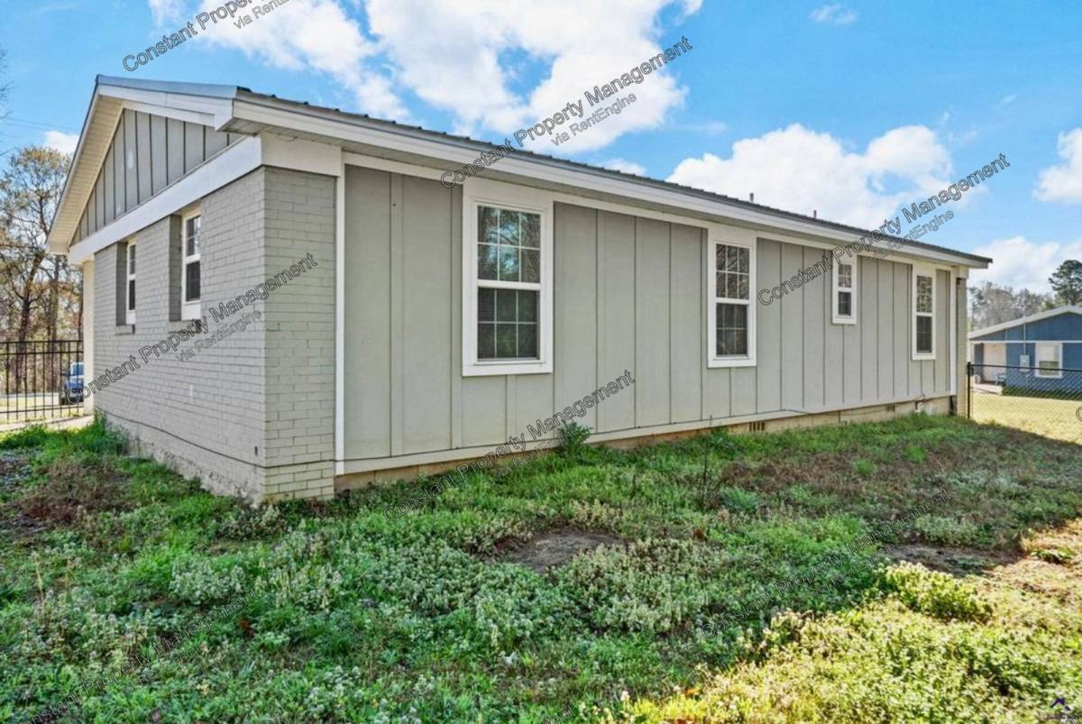 169 Garrison Rd – photo 3