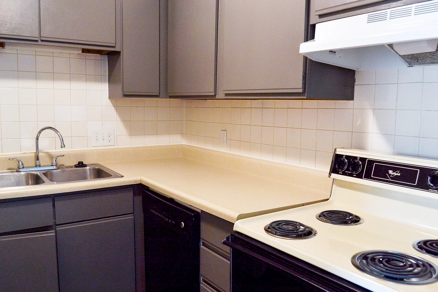 Golfview Apartments – photo 2