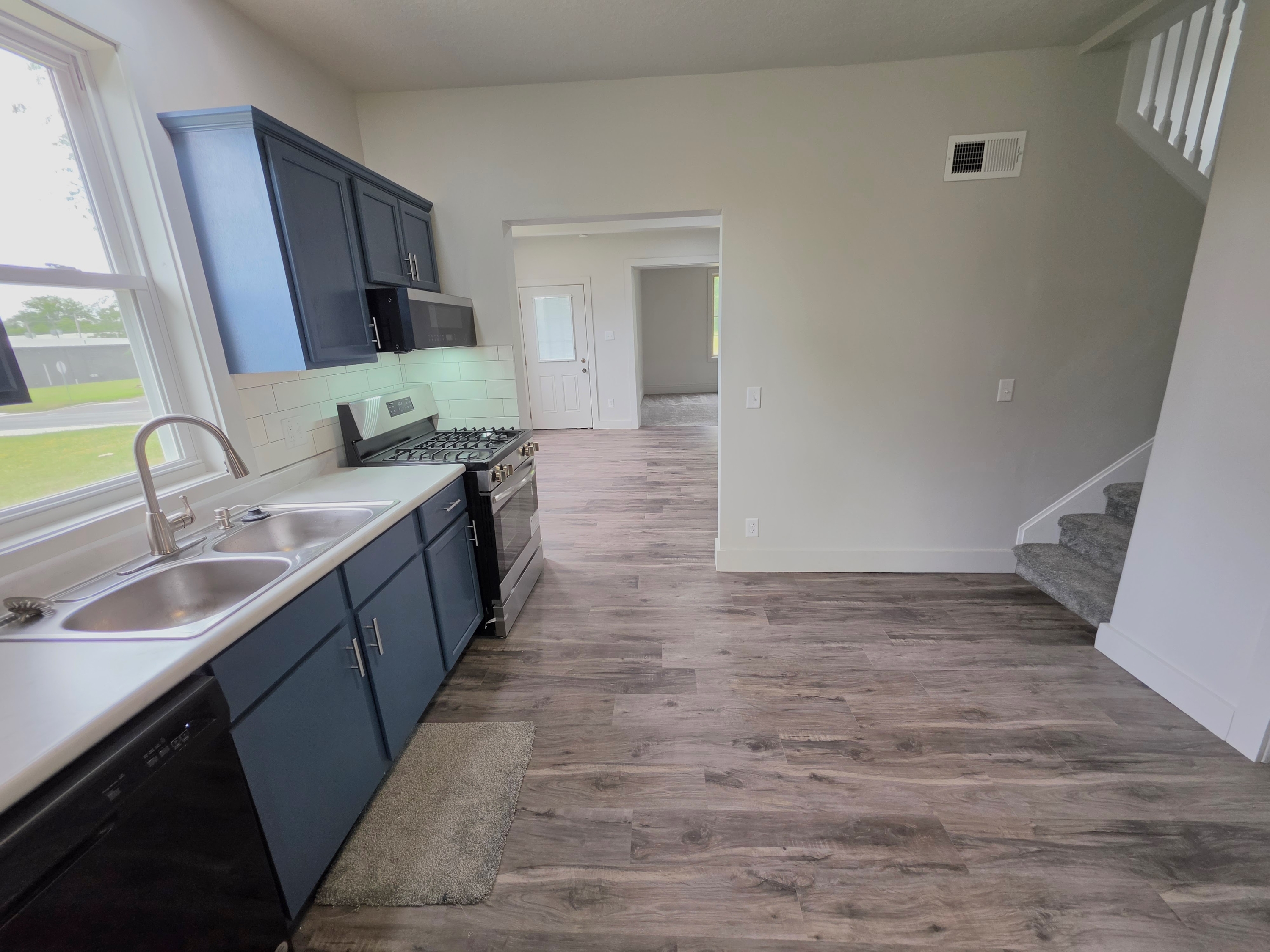 2340 S Anthony Blvd – photo 3