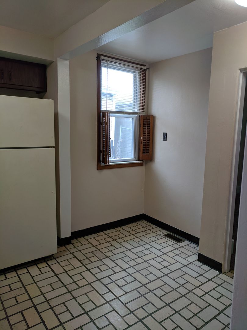 531 Duquesne Ave unit 531 Duquesne Avenue Apt 1 – photo 1