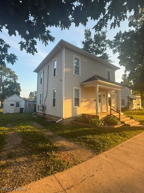 409 W Walnut St – photo 1