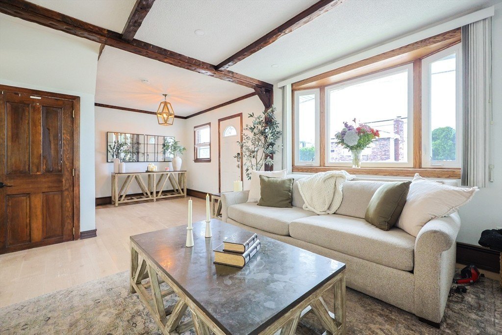 115 Charger St – photo 3