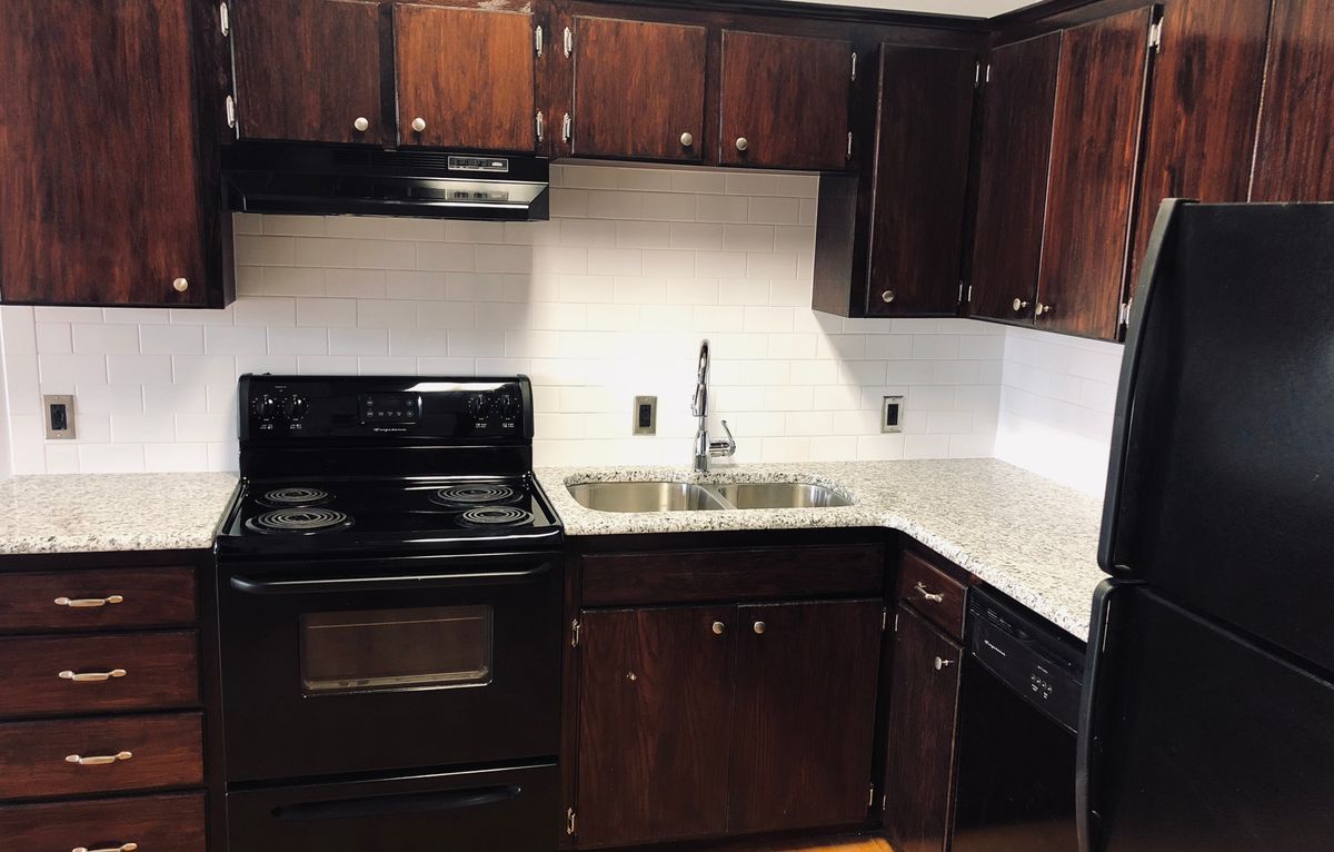 115 E Tyler St unit 102 – photo 3