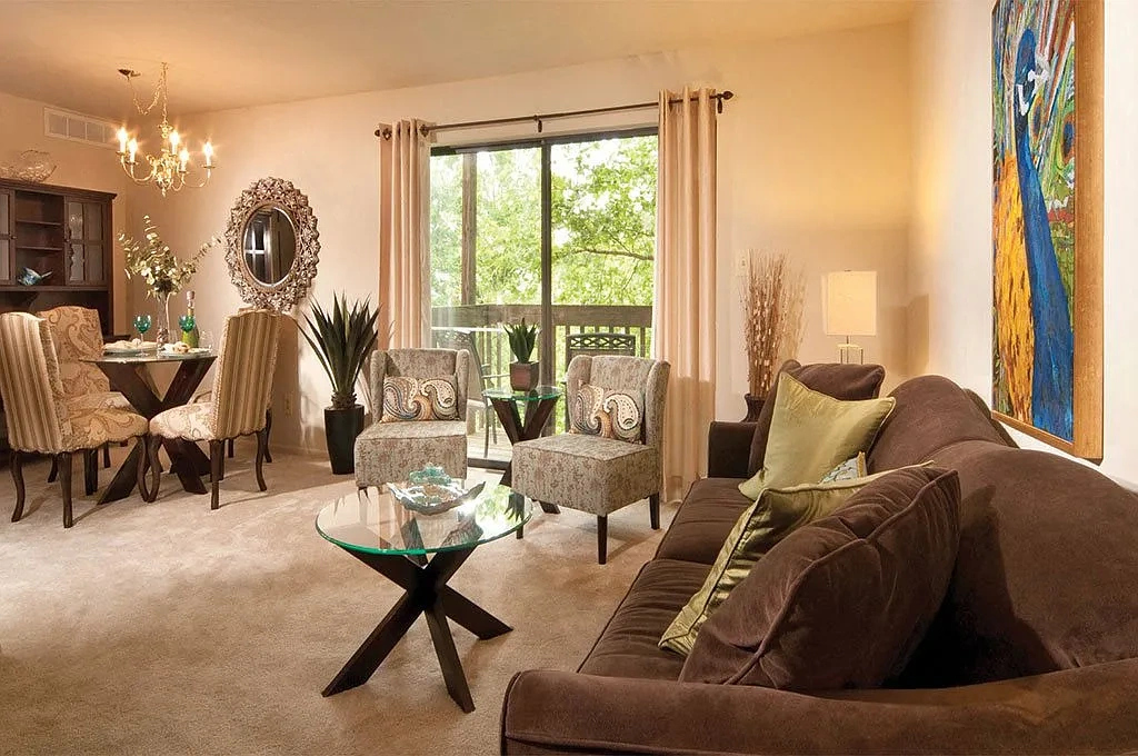 Mansfield Woods Apartments – photo 2