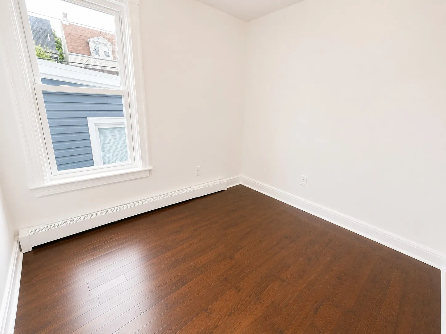 272 S 11th St – photo 1