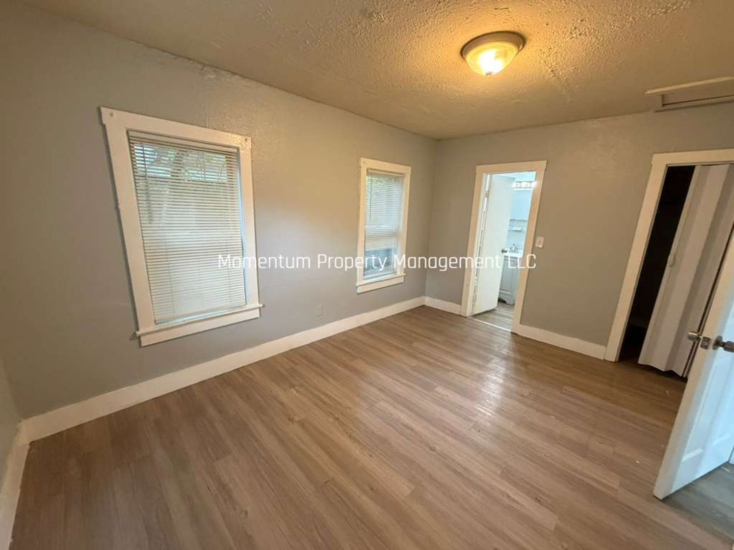 8209 1/2 N 12th St – photo 4