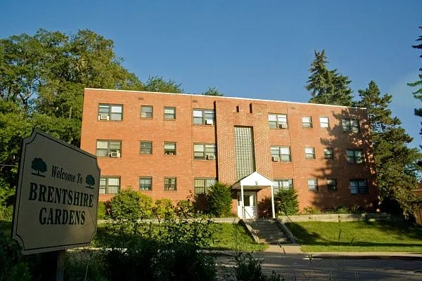 Brentshire Gardens – photo 1
