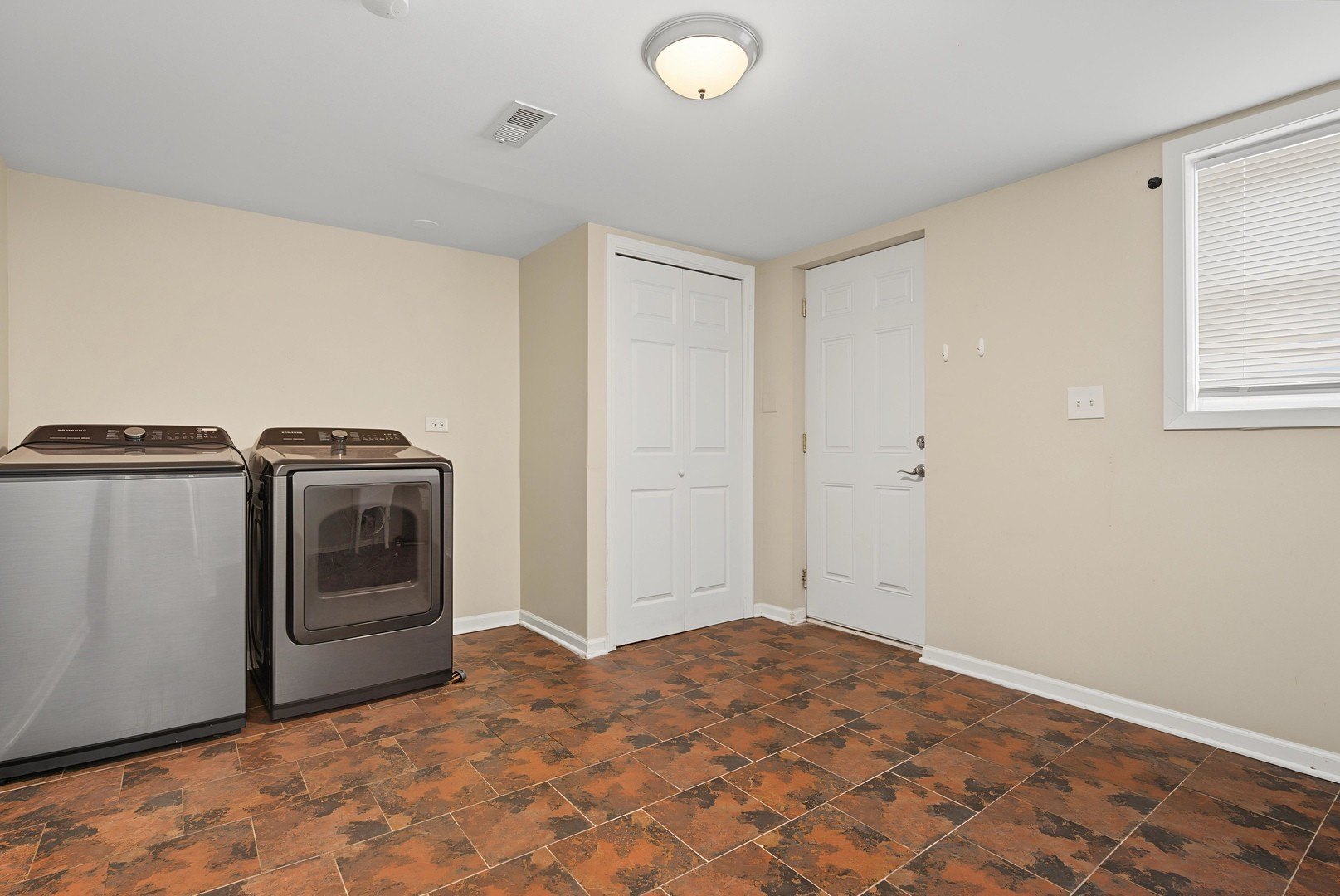 2826 186th St – photo 4