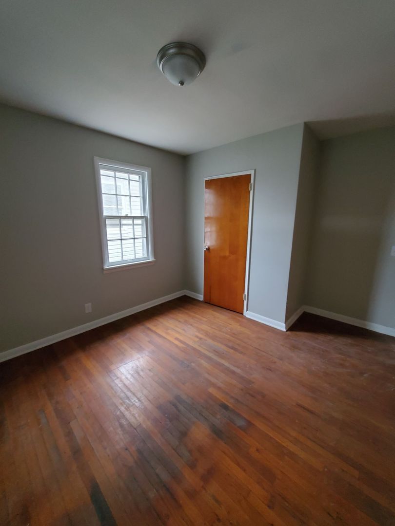 1636 St Elmo Ave NE – photo 2