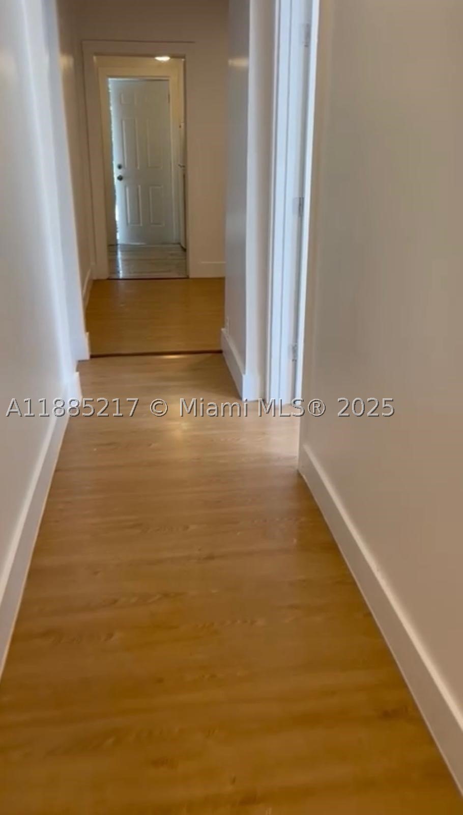 506 18th St #B – photo 2